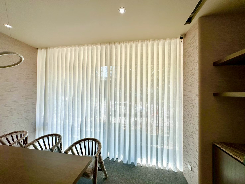 LINE_ALBUM_紗簾_250514_4